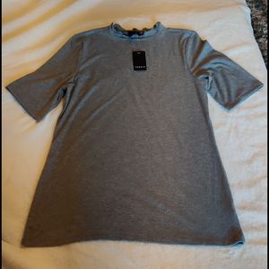 NWT torrid top with ruffled neckline